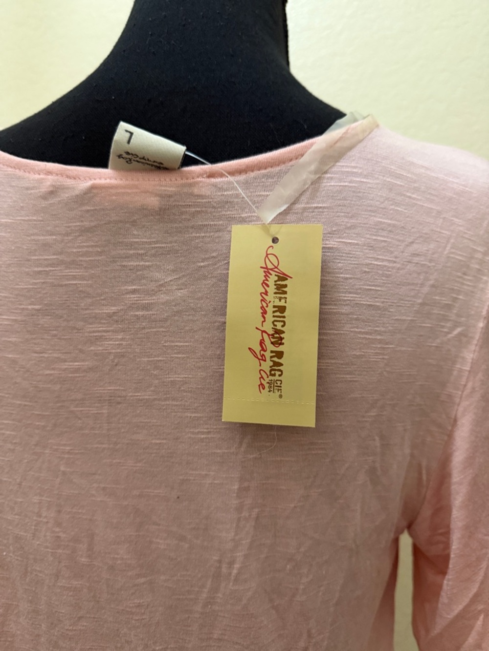 Women's Light Pink Twist-Front Short Sleeve Top - Picture 3 of 3